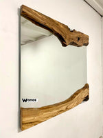 Specchio da parete di design con cornice in legno massello secolare di ulivo