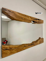 Specchio da parete di design con cornice in legno massello di ulivo secolare
