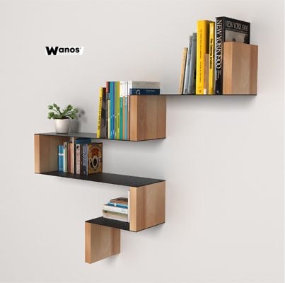 Mensole di design realizzate con ripiano in metallo e legno massello di castagno naturale
