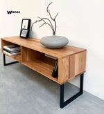 Consolle porta TV in legno massello di castagno con struttura in metallo