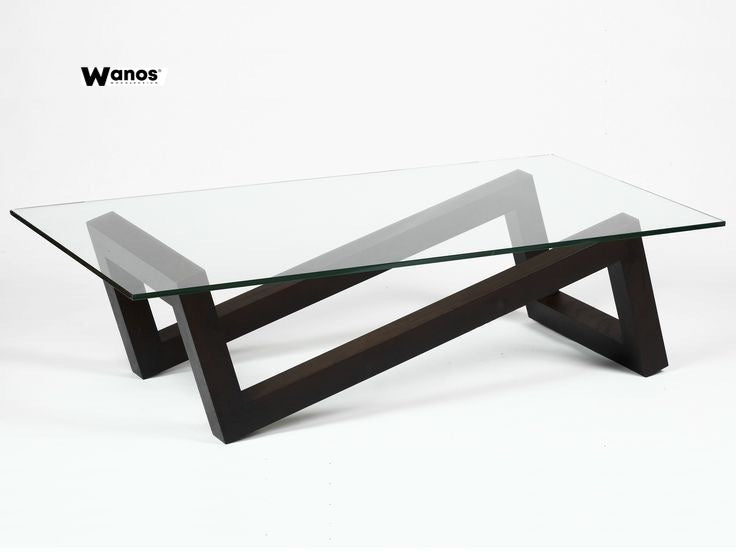 Tavolino da salotto realizzato con struttura in metallo su piano in cristallo