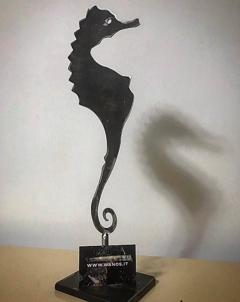 "Hippocampus" arredo linea "Iron"