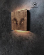 Applique da parete realizzato in legno massello di castagno naturale