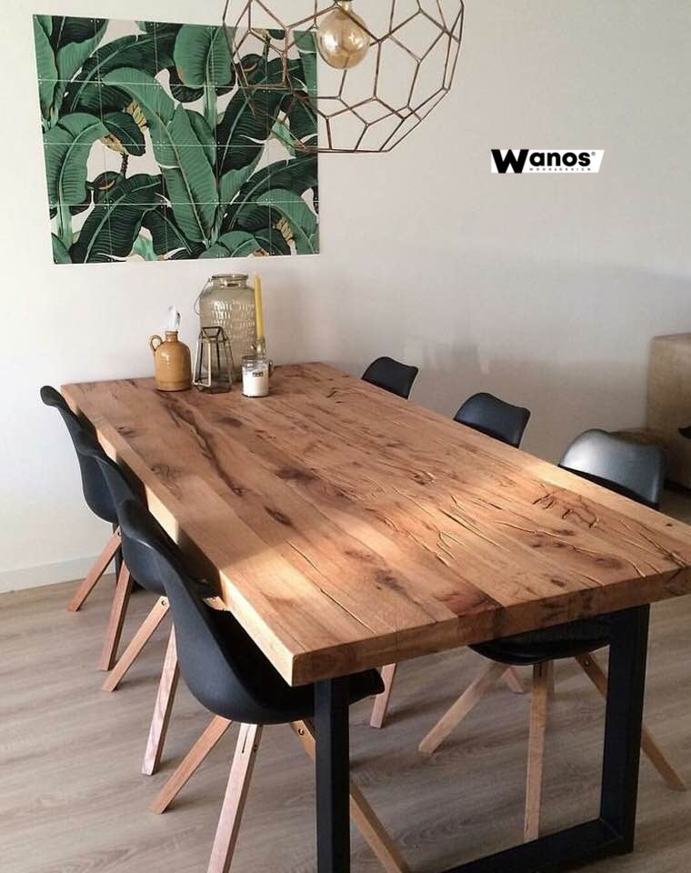 Table in aged solid chestnut on a minimal metal structure 150X80cm