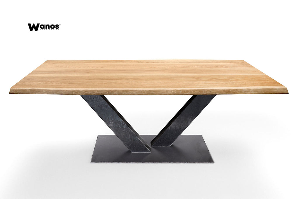 Tavolo di design realizzato in legno massello di rovere su struttura i – Wanos  Wood & Design