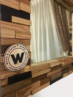 Specchio di design multi essence realizzato con sezioni di legno massello