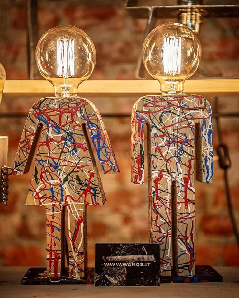 Design table lamps in solid wood decorated by hand