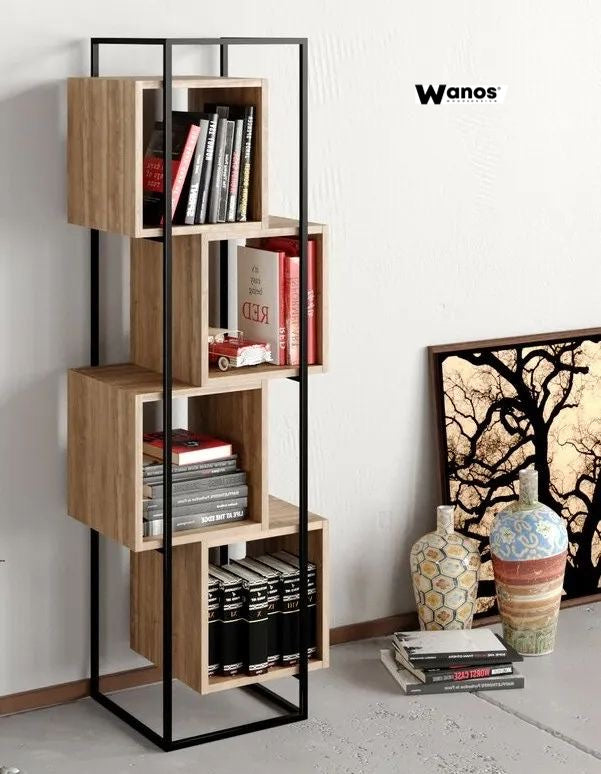 Libreria di design realizzata con cubi in legno massello nobile su struttura in metallo