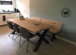 Tavolo con piano in legno massello di castagno su struttura in metallo