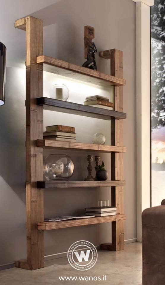 Libreria di design realizzata in legno massello nobile con cinque