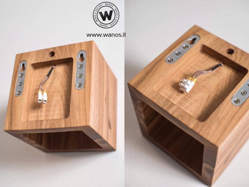 Lampada da tavolo in legno massello di castagno con rifiniture vintage –  Wanos Wood & Design