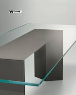 Coffee Table di design con struttura in metallo e ripiano in cristallo moderno