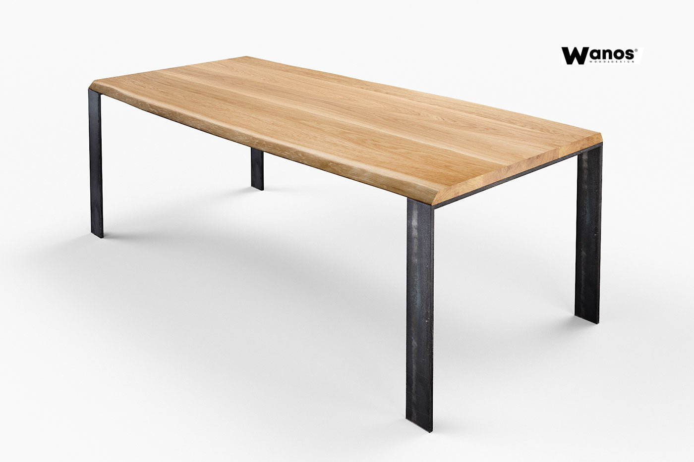 Tavolo Stella. Tavolo in legno massello di design con gamba a stella Tavolo Stella. Tavolo in legno massello di design con gamba a stella