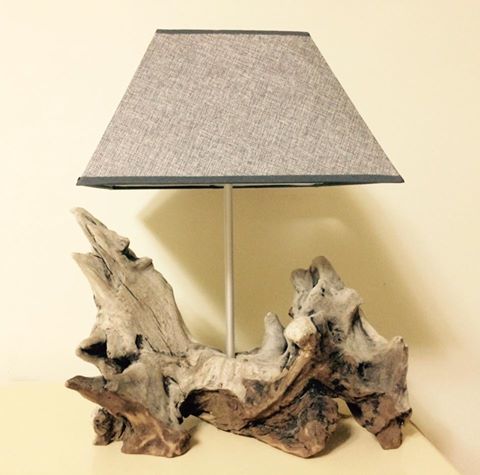 Sea-2.0 handcrafted raw wood table lamp