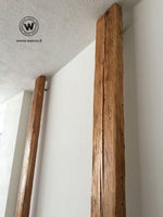 Applique da parete a led di design in legno massello di castagno invecchiato