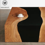 Coffee Table in legno massello di castagno invecchiato con river in resina