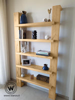 Bookcase with five shelves made of solid chestnut wood