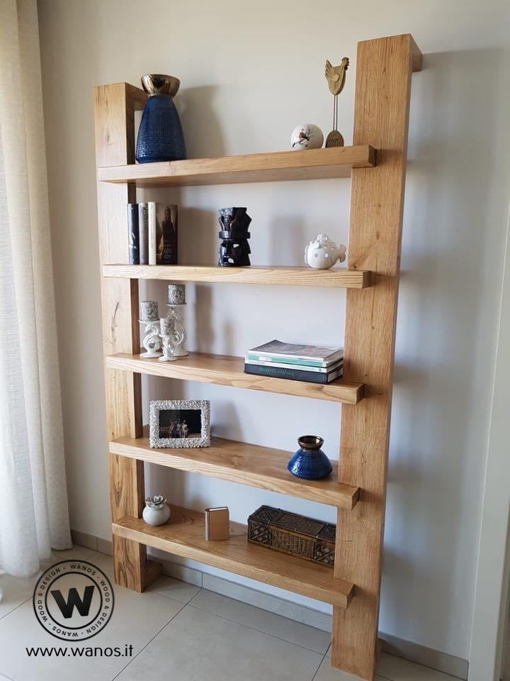 Bookcase with five shelves made of solid chestnut wood