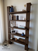 Bookcase with five shelves made of solid chestnut wood